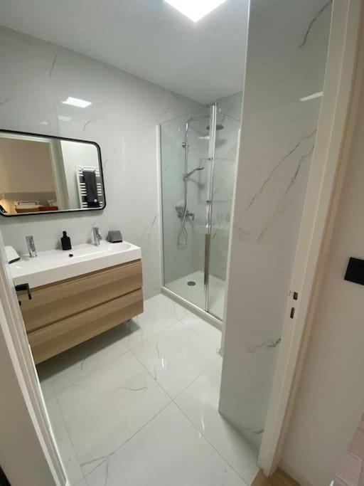 T2 Avec Terrasse Et Jardin Daire Cannes Dış mekan fotoğraf